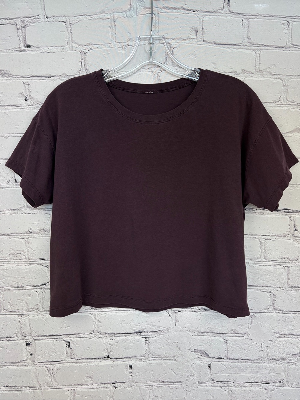 Lululemon Cates Crop Tee Short Sleeve Cropped Crew Black Cherry Sz 8 - Picture 7 of 11